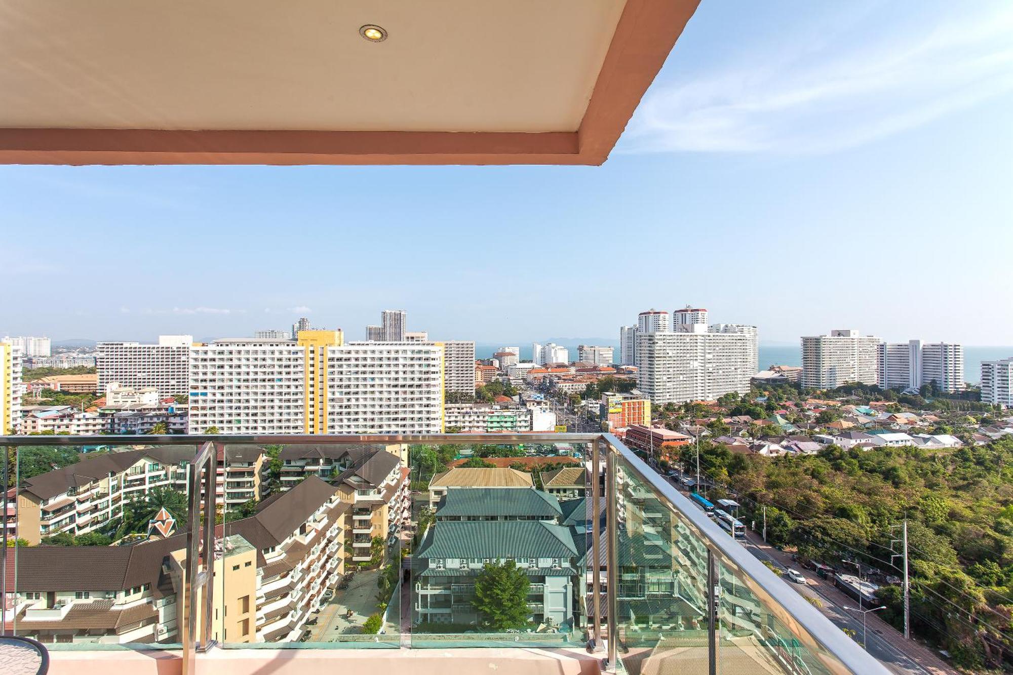 شقة Grande Carribean - Seaview - Jomtien -Free Taxi From The Airport باتايا الغرفة الصورة